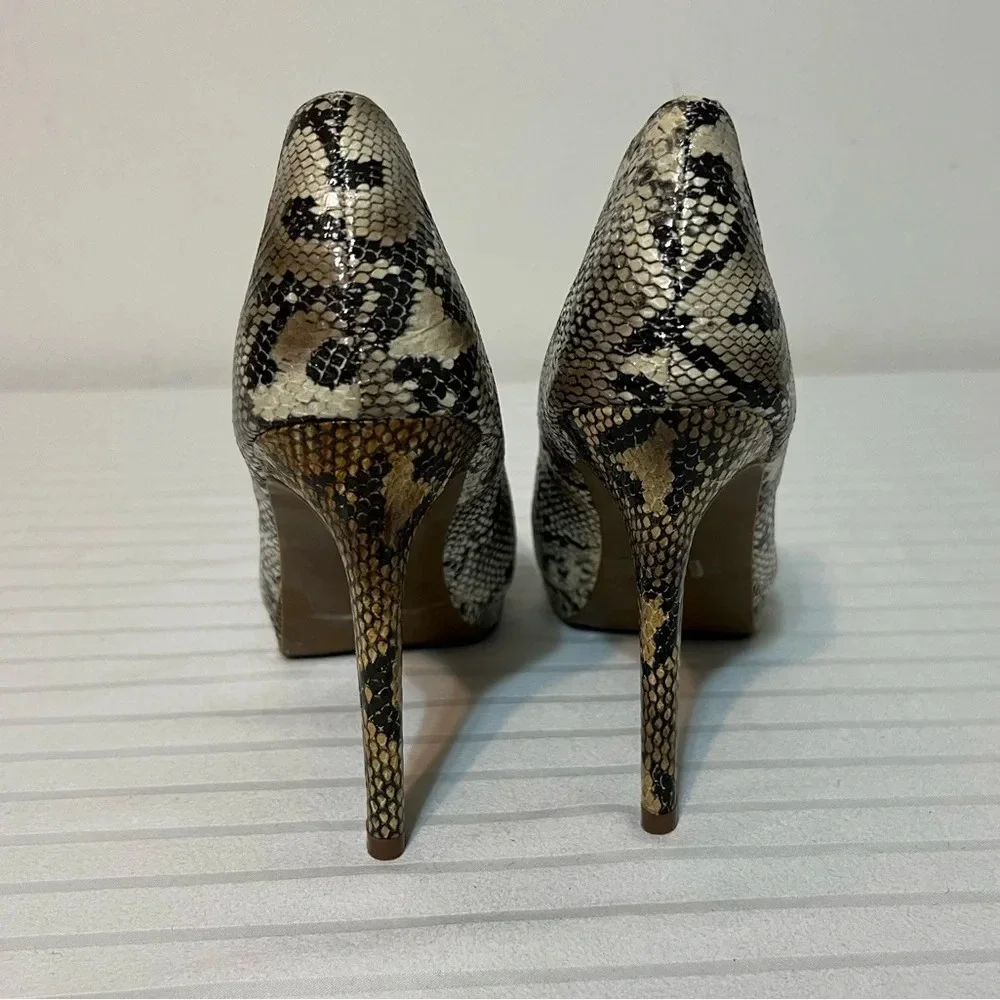 Report Tashi Faux Leather Snakeskin textured Stiletto Heel SZ 8